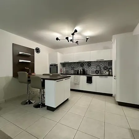 Διαμέρισμα Hebergeneve : Domaine De Rochat *